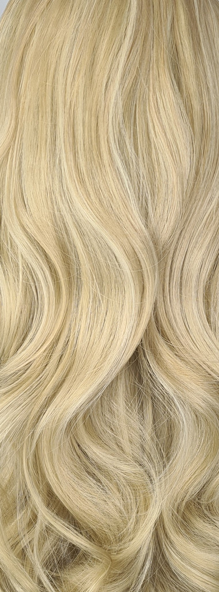 Martine Half Head Wig Colour Natural Blonde Highlight
